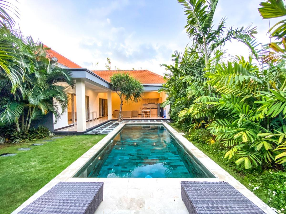 Tropical Luxe Villas Canggu - Finns & Atlas Екстериор снимка